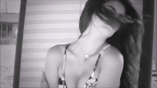 Sara Sampaio EASY COME EASY GO Rory Gallagher смотреть онлайн