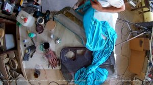 Изготовление подиумов своими руками часть 4. Натягиваем каркасную ткань и пропитываем смолой.