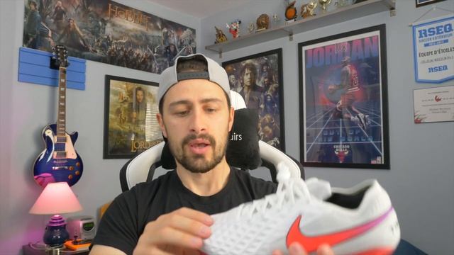 Nike Tiempo Legend 8 (Flash Crimson Pack) - Unboxing, Review & On Feet смотреть онлайн