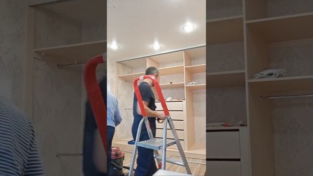 Стильная Установка Корпусной Мебели.