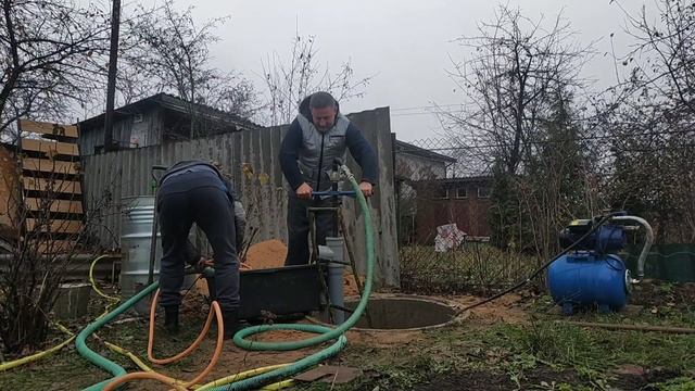 Абиссинская скважина своими руками. Супер бур, буровые ручки, поворотная муфта. смотреть онлайн