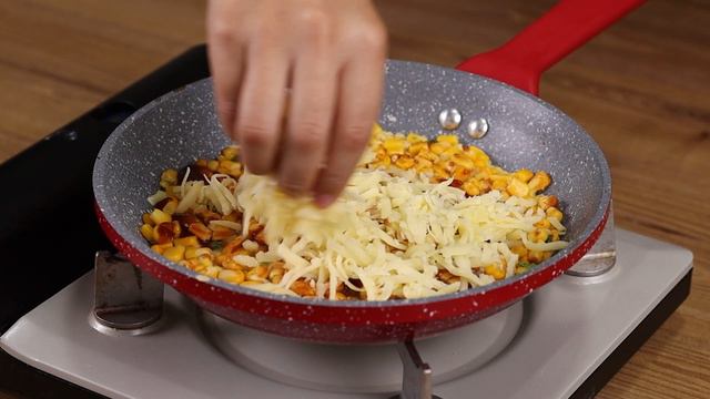 Mix eggs with corn and your dinner will be ready in 3 minutes. смотреть онлайн