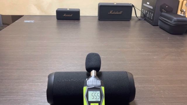 Marshall Emberton 2 vs Marshall Middleton смотреть онлайн