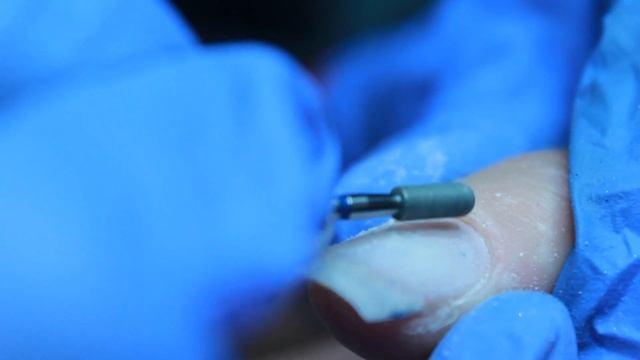 ОЧЕНЬ ПРОСТОЙ НОВОГОДНИЙ ДИЗАЙН НОГТЕЙ смотреть онлайн