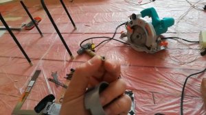 Разобранный фрезер Sturm ER 1112