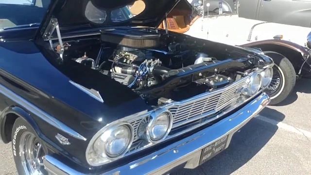 Ford Fairlane at Blue Suede Cruise 2021 смотреть онлайн