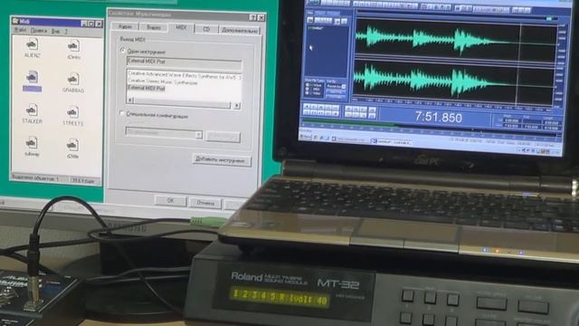 Roland MT-32 vs SoundBlaster AWE64 смотреть онлайн