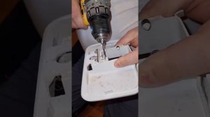 Сломалась кнопка бачка унитаза Gustavsberg Basik, Nordic 390 series CB1929900283