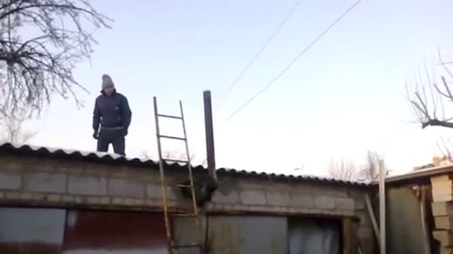 Чистка дымохода в гараже петардами. смотреть онлайн