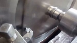 Обработка листового металла. На токарном станке.как вырезать ровный круг.