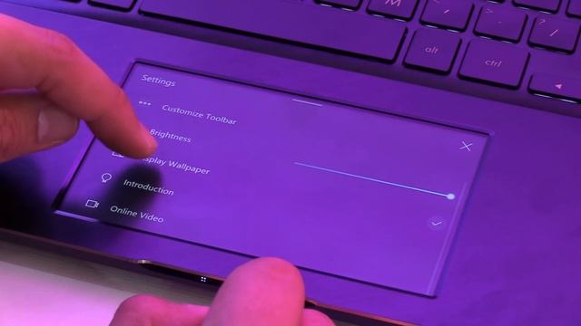 Asus Zenbook Pro 15 mit ScreenPad statt TouchPad смотреть онлайн