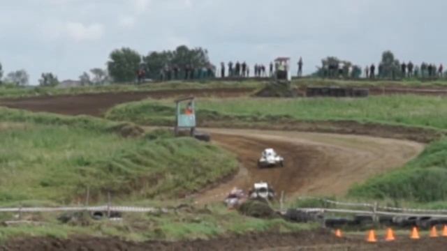 В Нижней Салде прошли этапы соревнований по автокроссу смотреть онлайн