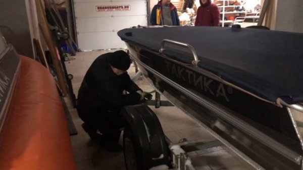 Лодка ТАКТИКА 390 сравниваем с Тактикой 430, Скорость или комфорт, что выбрать?