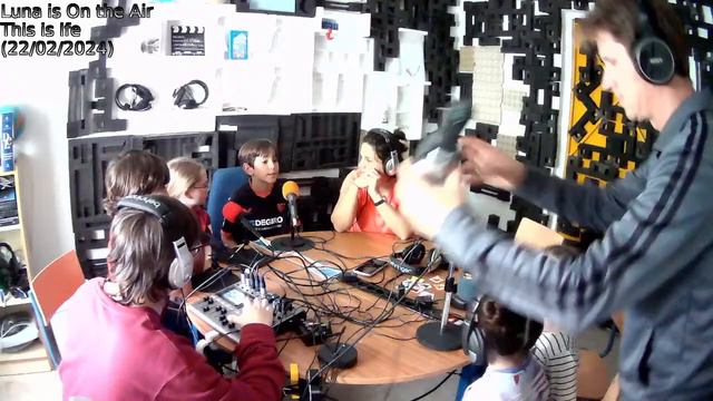 Luna is ON the AIR - This is life (22/02/2024) - 1st Part смотреть онлайн