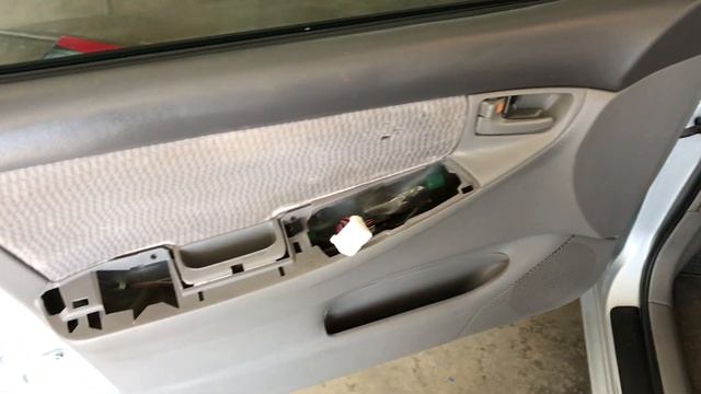2003 - 2008 Toyota Corolla Front Door Speaker Replacement Install смотреть онлайн