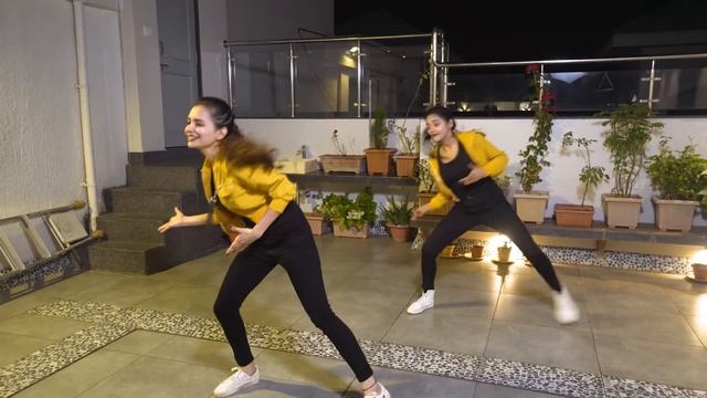 ButtaBomma | Zumba | Dance Cover | Allu Arjun | Thaman S | Armaan Malik | Rekha Kangtani |