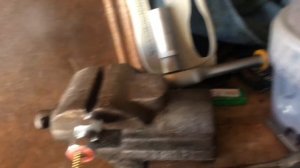 Дросельная заслонка Форд Фокус 2 1.8. Ремонт пластикового болта.