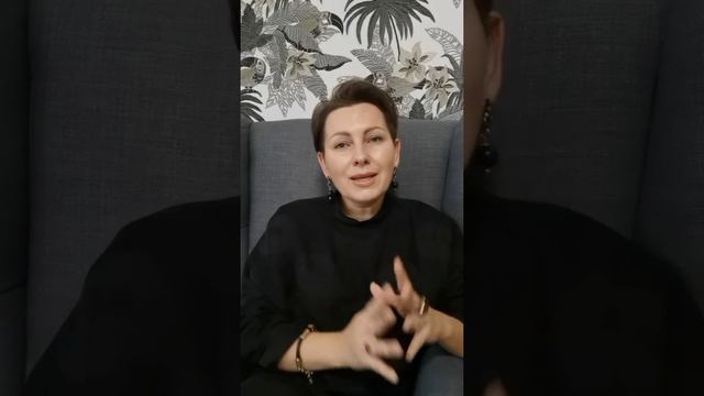 Почему мужчина качает вас на эмоциональных качелях..? смотреть онлайн