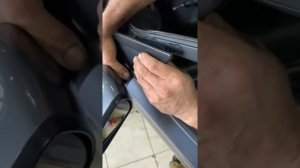 Как снять зеркала и уплотнитель стекла на двери на Hyundai Solaris