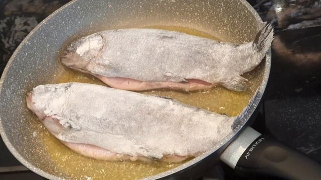 ? Jak zrobić pstrąga ❓ Ryba w sosie cytrynowym ? Prosty przepis na rybę z patelni + sos do ryby смотреть онлайн