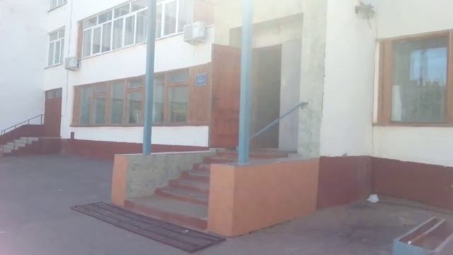 УПОРОТЫЙ ОБЗОР ДНЯ ИЛИ БЕСПЛАТНЫЙ КУРС АКРОБАТИКИ смотреть онлайн