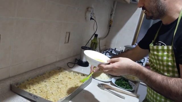 Evde Makarnadan Kolay Peynirli Börek, Su Böreği Tadında Börek, смотреть онлайн