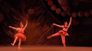 П.И.Чайковский. Балет "Щелкунчик". Часть дивертисмента - Русский танец "Трепак"