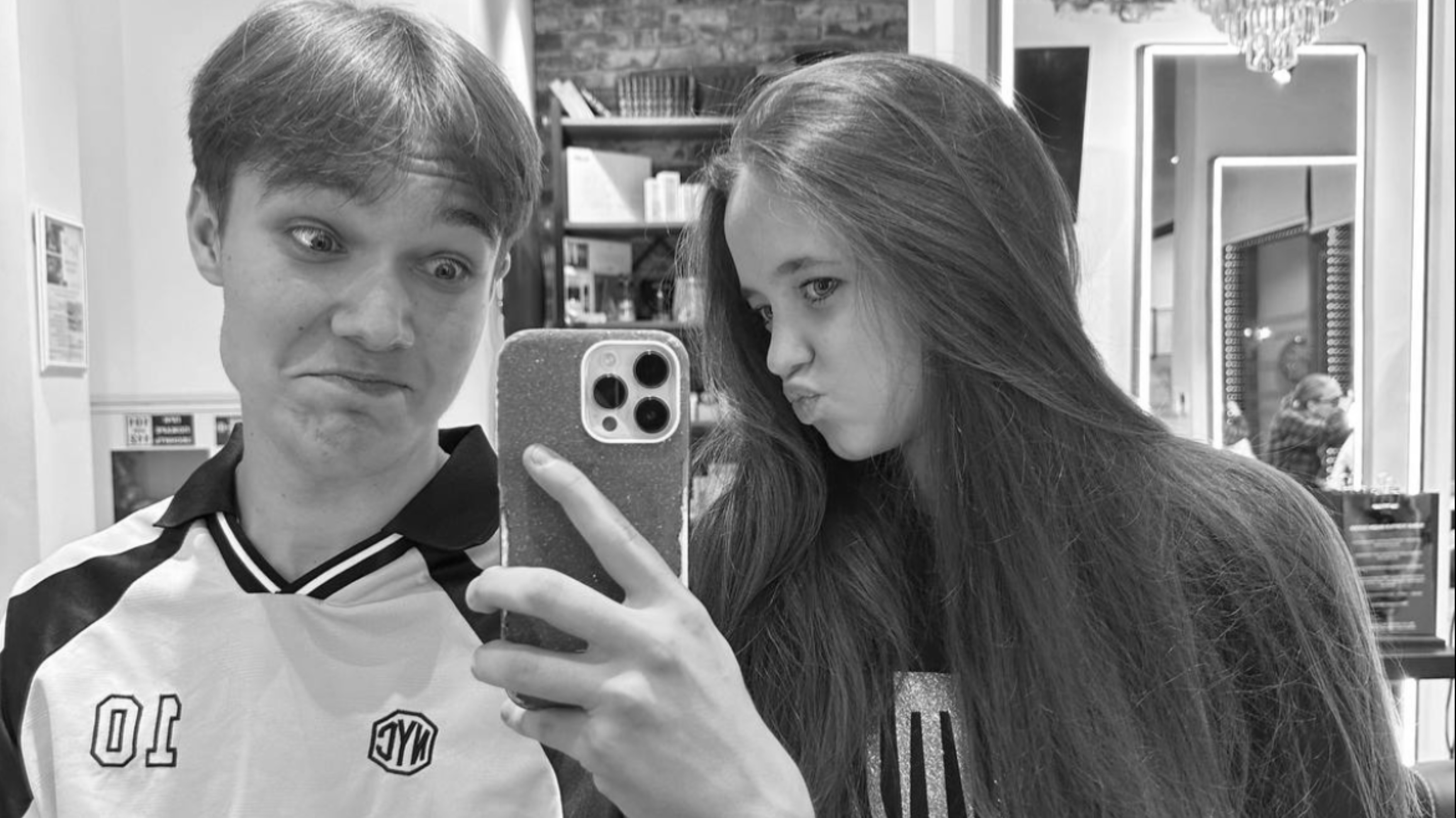 Лайк,Саша и Квинка