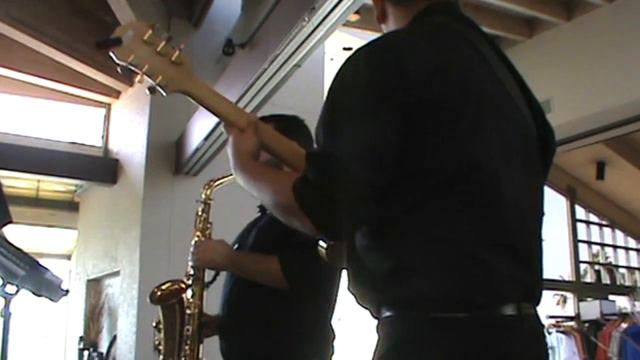 Axe & Sax Brunch Demo смотреть онлайн
