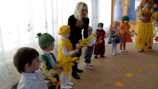 СВЯТО ОСЕНИ "РОМАШКА" 2ч младшая группа СЛАВЯНСК 2014 смотреть онлайн