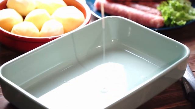 Баварские колбаски с картошкой в сметане. Запекаем в духовке баварские колбаски с картофелем смотреть онлайн