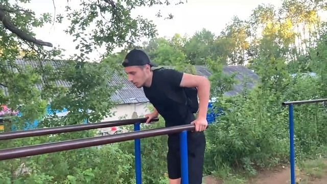 Александр Баляев и Максим Зубов подготовили для вас очень эффективную тренировку #СпортзалДома ?♂ смотреть онлайн