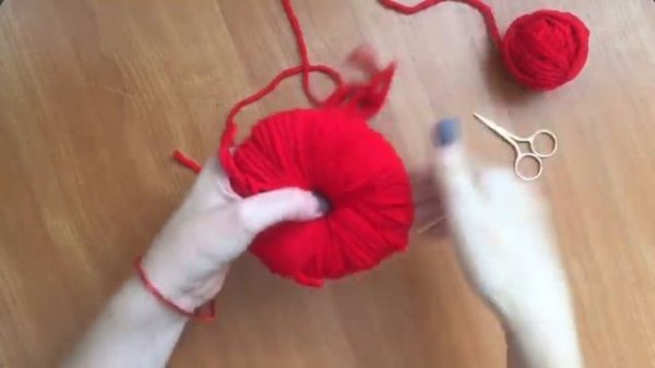 Как сделать помпон / Помпон из пряжи