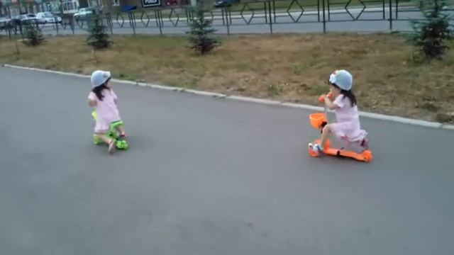 Самокат-беговел Scooter 3 в 1. смотреть онлайн