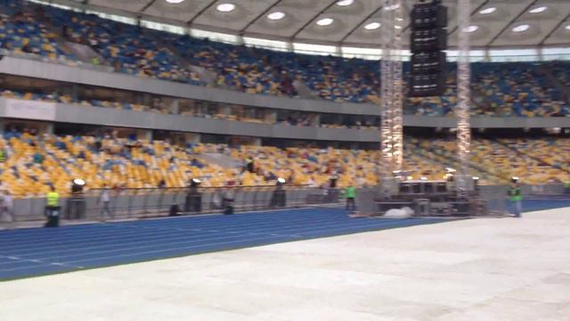 Вид на Олимпийский. 30.05.15 НСК 