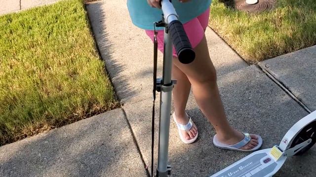 WeSkate Scooter for Adults Teens, Big Wheels Scooter Easy Folding Kick Scooter Durable смотреть онлайн