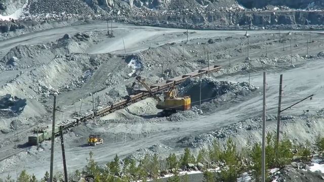 «Тяжелая техника» БелАЗ-7513, Экскаваторы ЭКГ-8И, ЭКГ-10 смотреть онлайн