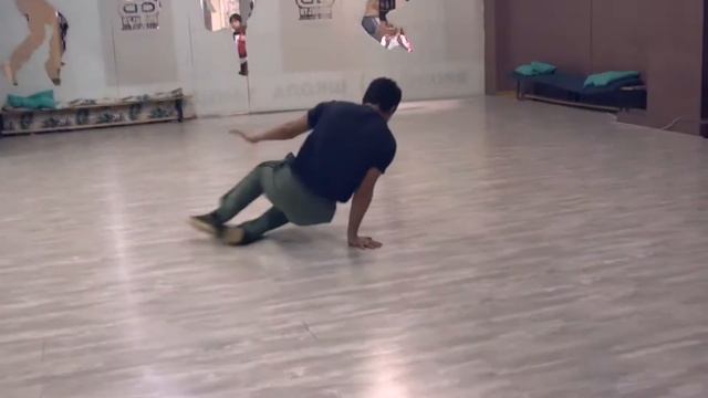 B-Boy Frog. Денис Юров смотреть онлайн