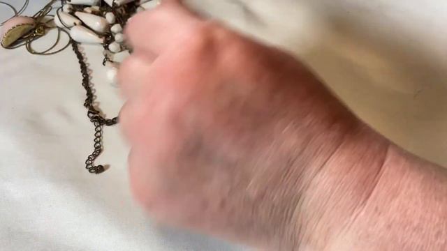 Vlogmas 4: Jewelry! Sparkles! Blah? Goodwill Bluebox 5 Lb Unboxing смотреть онлайн