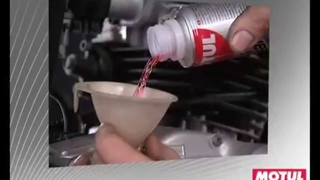 Motul Products - Engine Clean (english)
