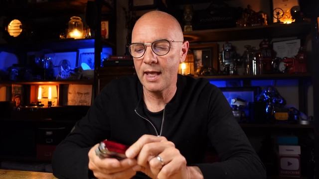 The Victorinox Cyber Tool Lite - The Best Victorinox Knife for Techies смотреть онлайн