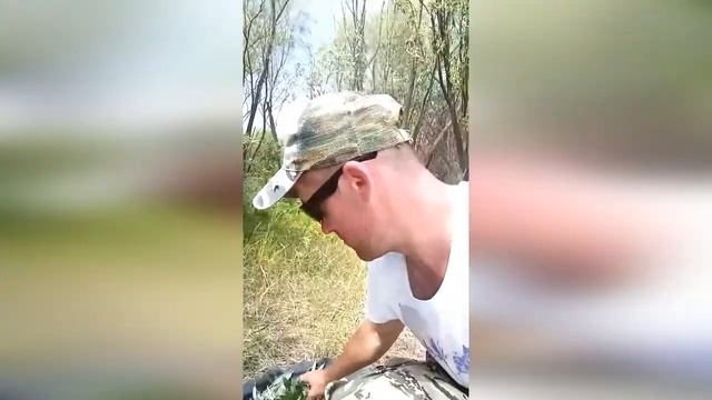 ВКУСНОЕ КОПЧЕНИЕ В ЛИСТЬЯХ ДИКОЙ ИВЫ!!!РЕБЯТА ГОТОВЛЮ ПЕРВЫЙ РАЗ ЭТОТ ШЕДЕВР НА РЫБАЛКЕ!!! смотреть онлайн