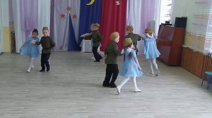 Танец В лесу прифронтовом. Горнякский детский сад