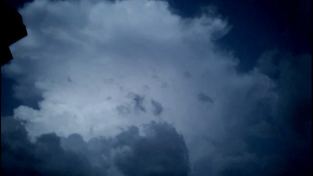 Электроактивная грозовая ячейка 5.08.2017 смотреть онлайн