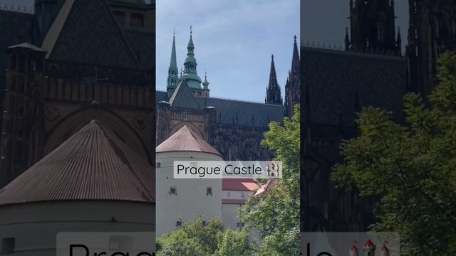 Prague Castle, Czech Pražský hrad, also called Hradčany #prague #beautiful #pinayinspain #europe смотреть онлайн