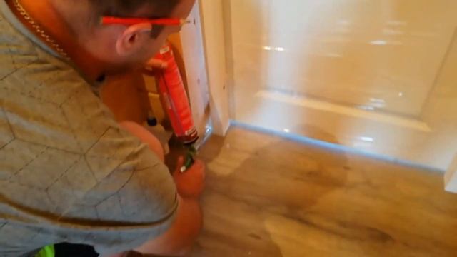 Как запенить двери окно в деревянном доме смотреть онлайн