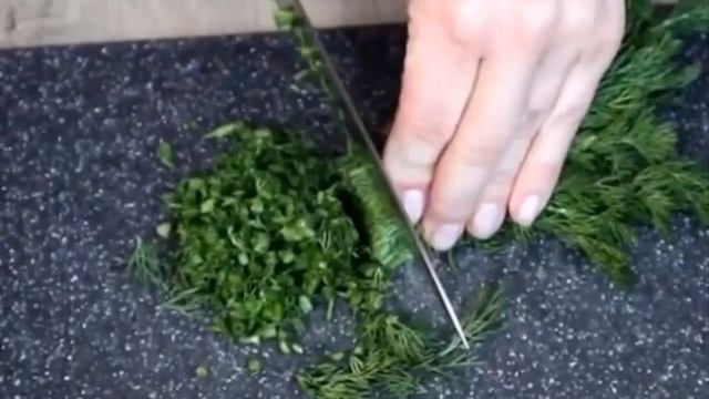 Ленивые хачапури с сыром. Сырные лепешки на кефире на сковороде за 15 минут смотреть онлайн