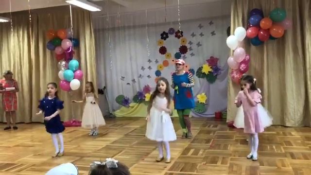 танец хлоп-хлоп-хлоп. 5 ДЕВОЧЕК смотреть онлайн