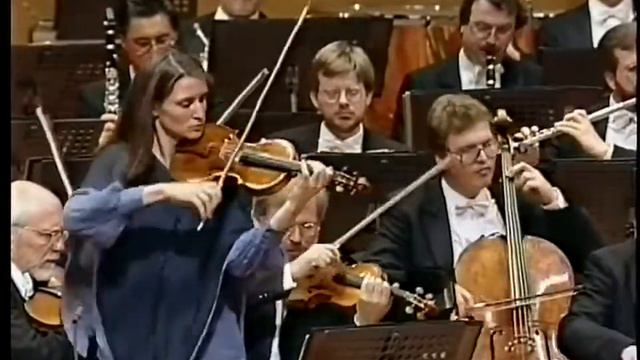 Brahms  Violin Concerto   Mullova Abbado Berliner Philharmoniker 1992 Live