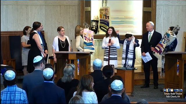 Shabbat Morning Service, Saturday, June 3, 2023 - 10:30am смотреть онлайн